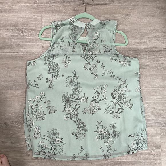 Maurice’s Spring Top! 🌸 - Picture 4 of 4